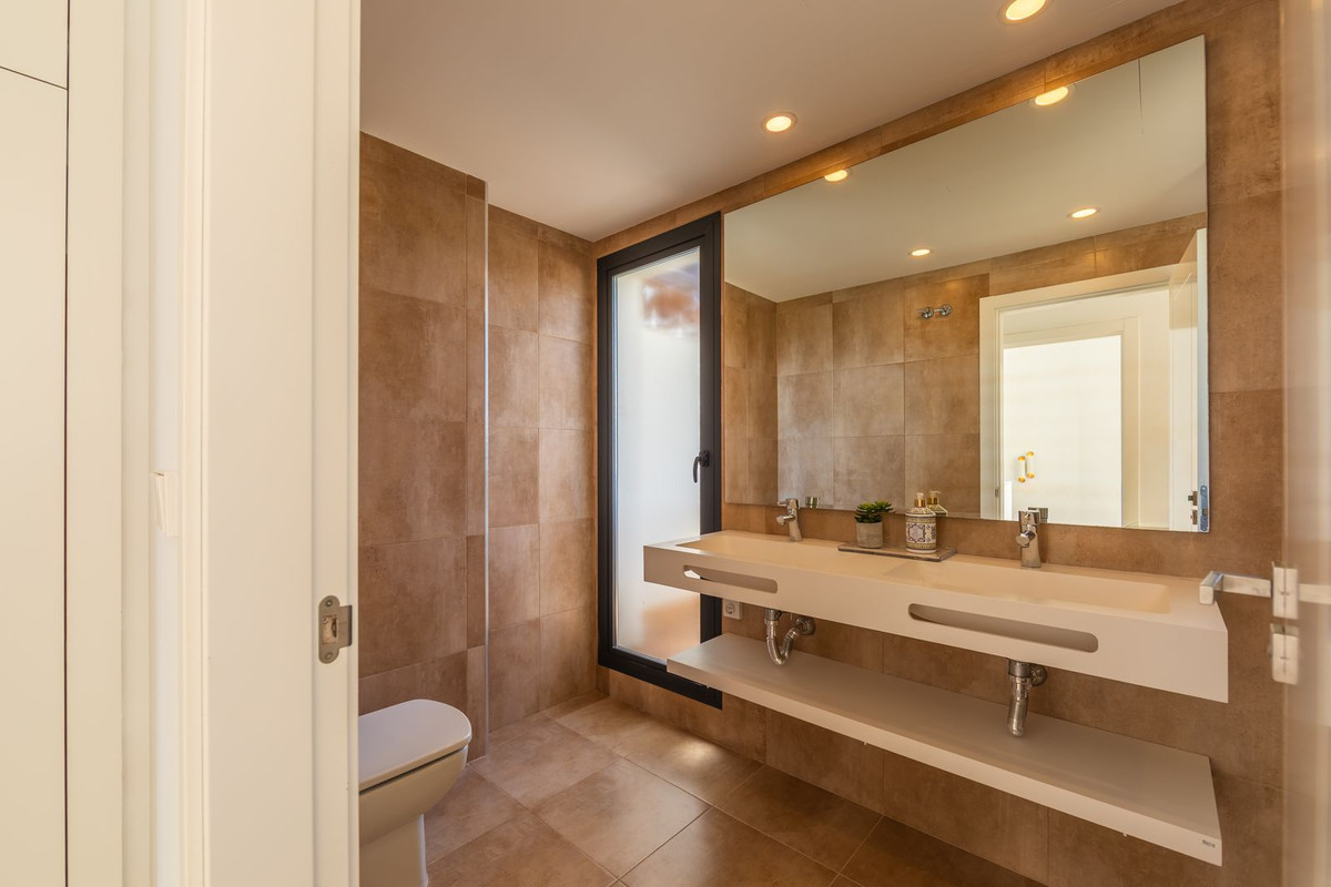 Penthouse te koop in Estepona | 2 slaapkamers H5355286