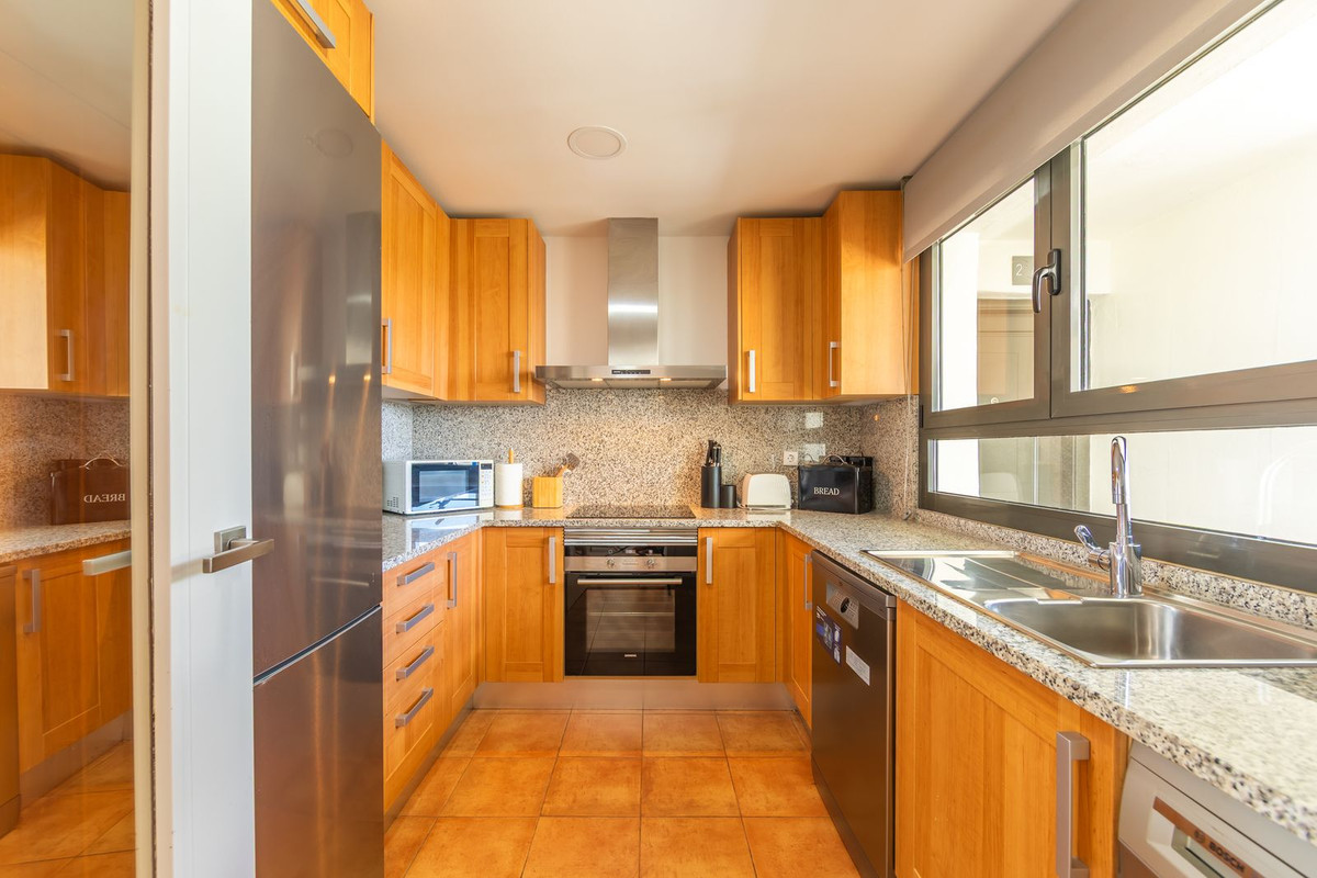 Penthouse te koop in Estepona | 2 slaapkamers H5355286