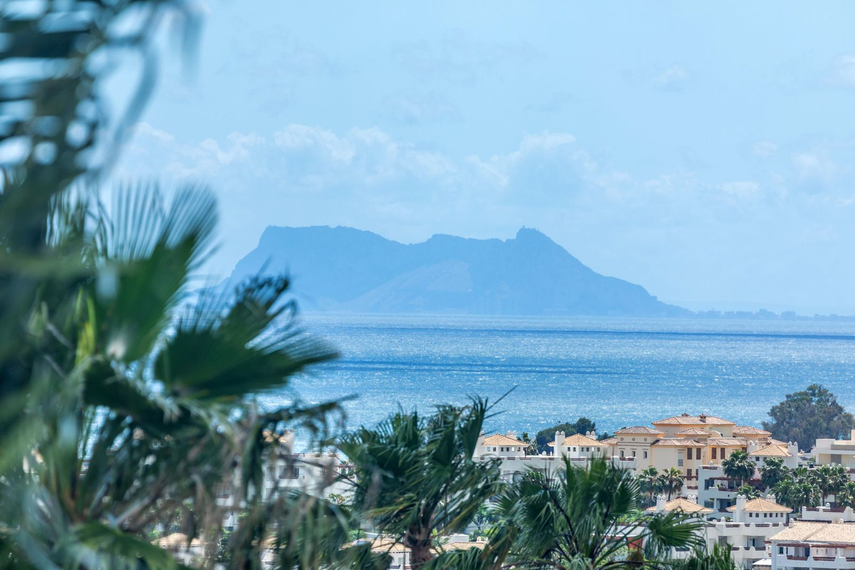 Penthouse te koop in Estepona | 2 slaapkamers H5355286