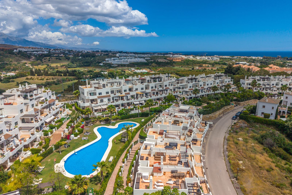 Penthouse te koop in Estepona | 2 slaapkamers H5355286