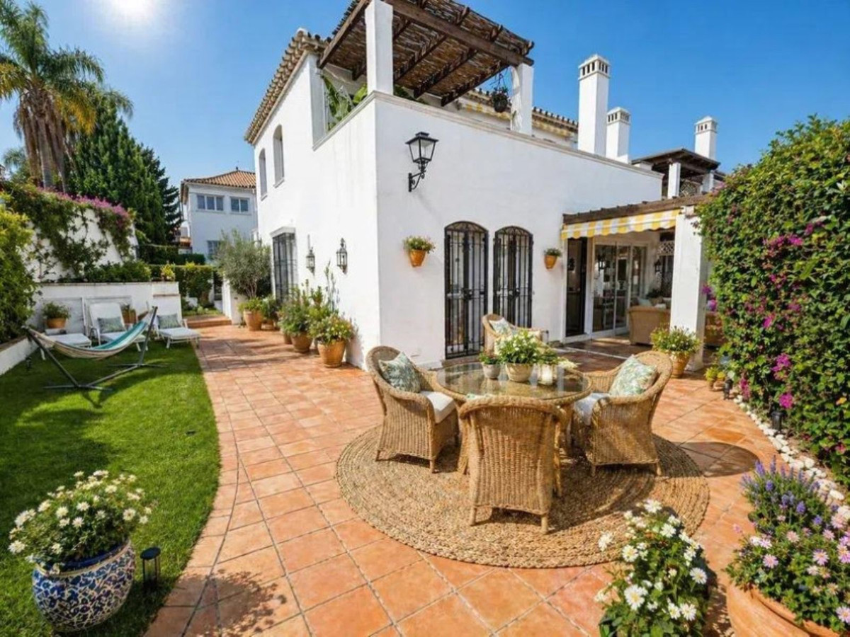 Appartement te koop in Estepona | 2 slaapkamers H5356297