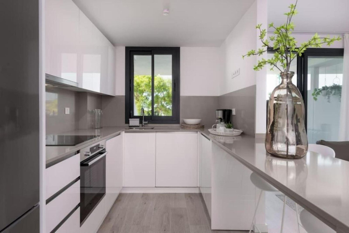 Appartement te koop in Estepona | 2 slaapkamers H5356426