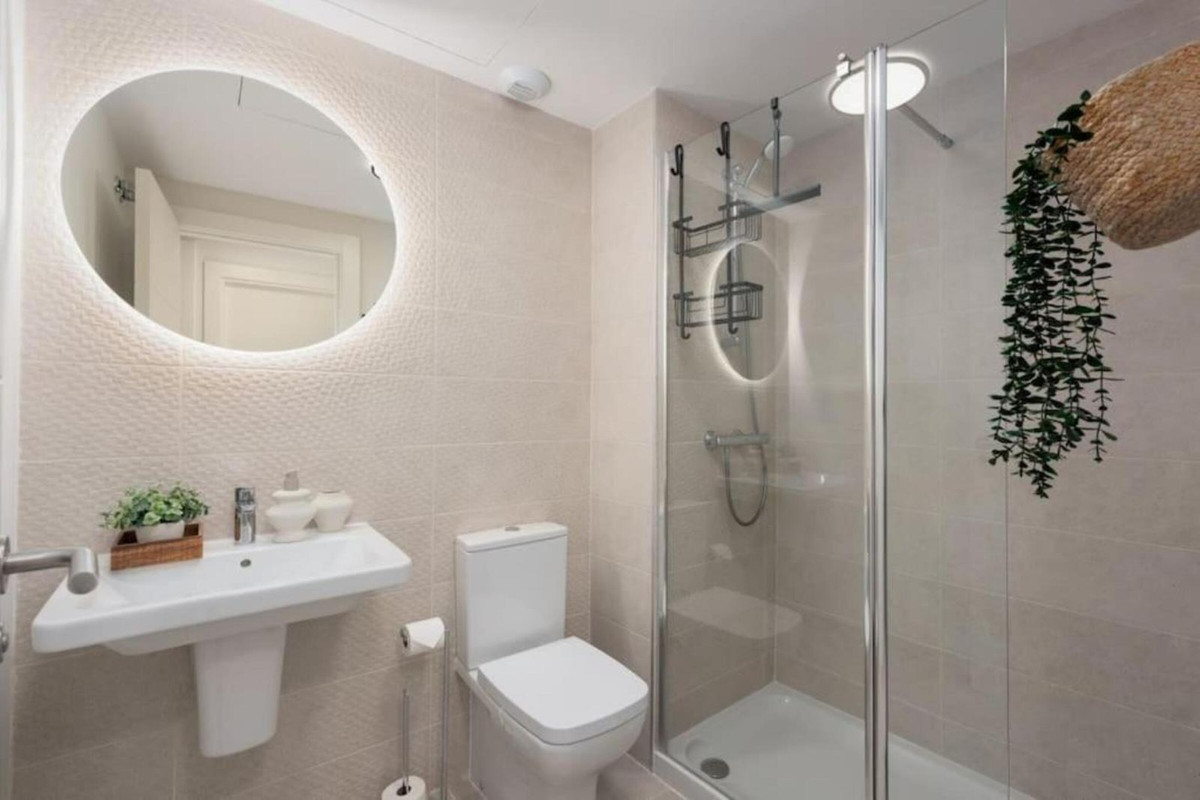 Appartement te koop in Estepona | 2 slaapkamers H5356426