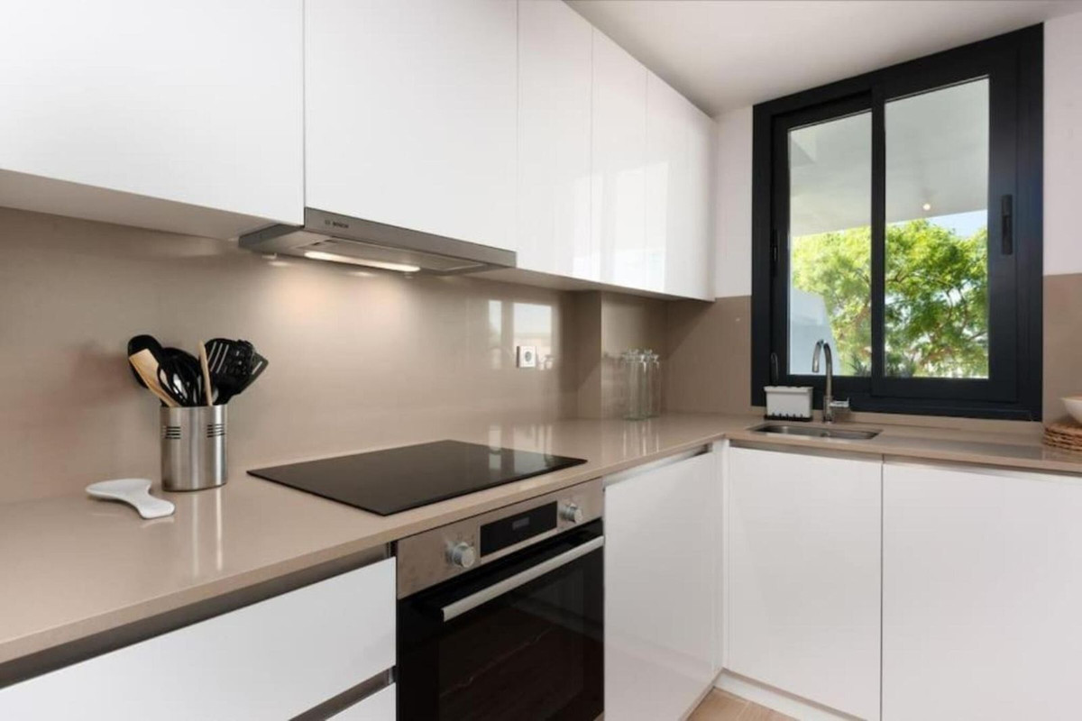 Appartement te koop in Estepona | 2 slaapkamers H5356426