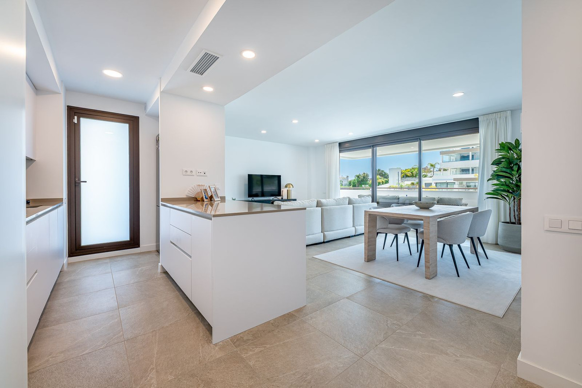 Appartement te koop in Estepona | 3 slaapkamers H5356684