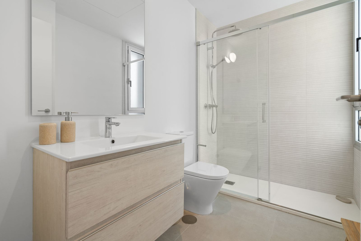 Appartement te koop in Estepona | 2 slaapkamers H5356888