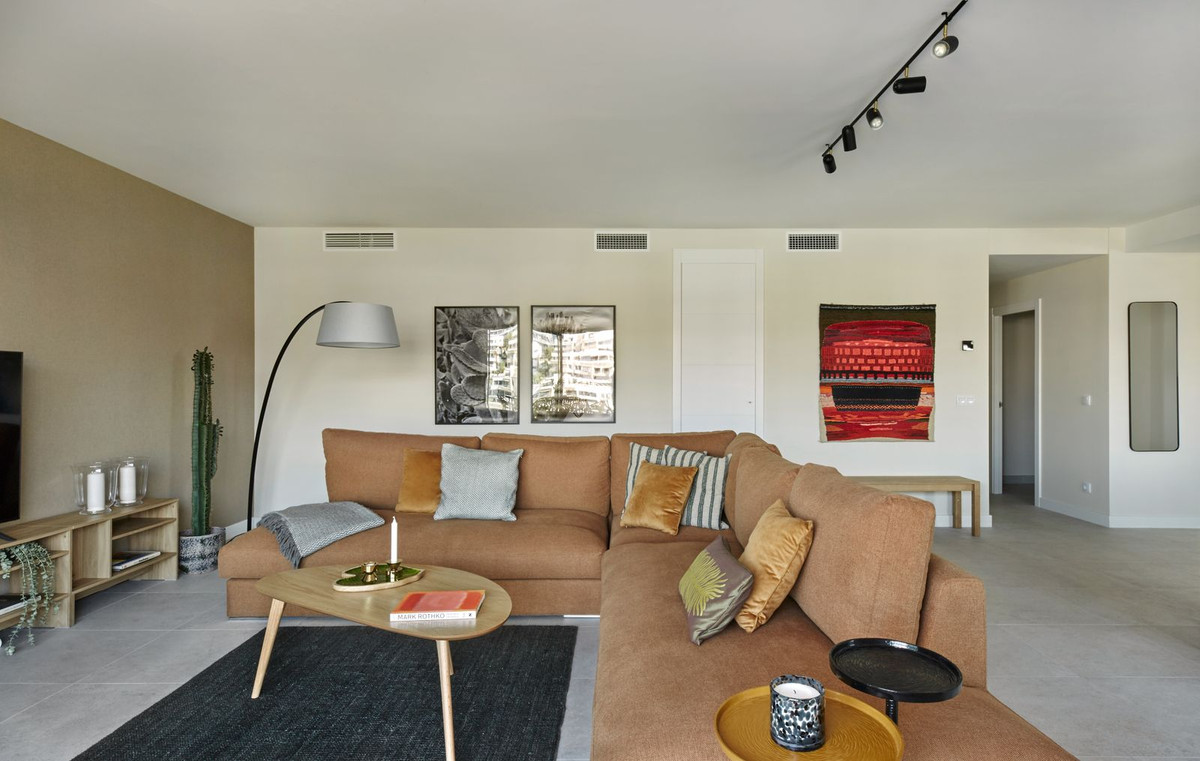 Appartement te koop in Estepona | 3 slaapkamers H5356903