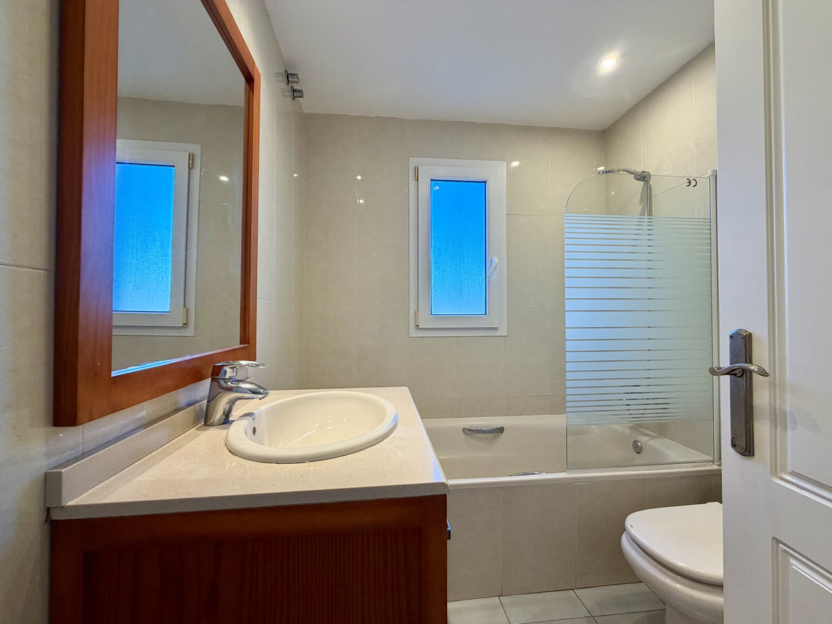 Appartement te koop in Estepona | 2 slaapkamers H5357059