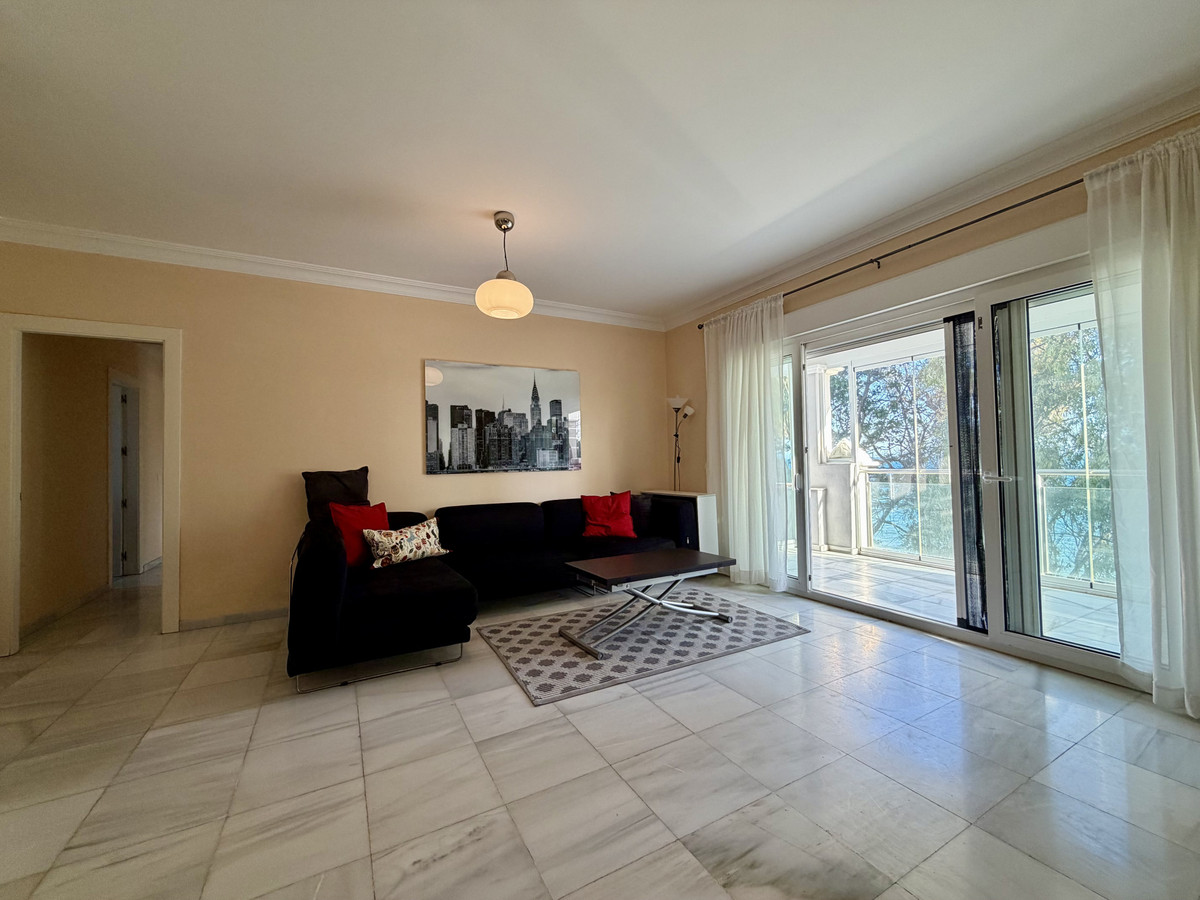 Appartement te koop in Estepona | 2 slaapkamers H5357059
