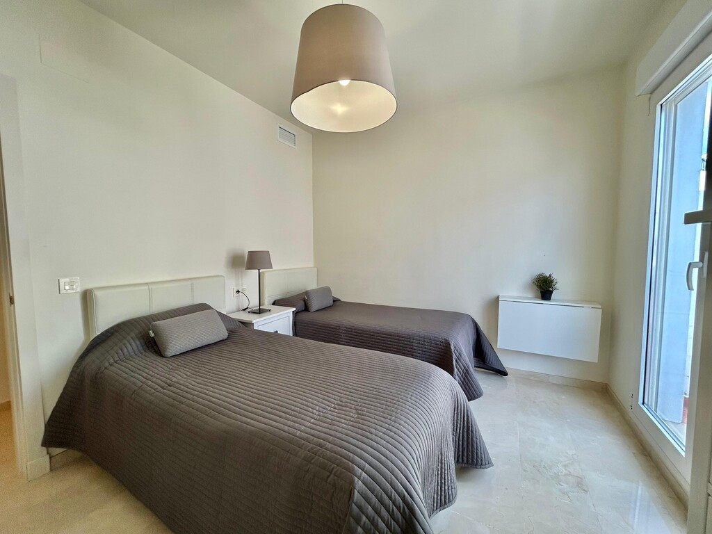 Appartement te koop in Estepona | 2 slaapkamers H5357155