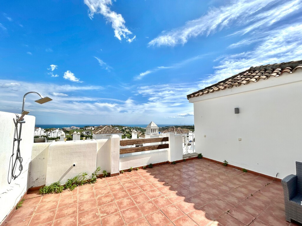 Appartement te koop in Estepona | 2 slaapkamers H5357155