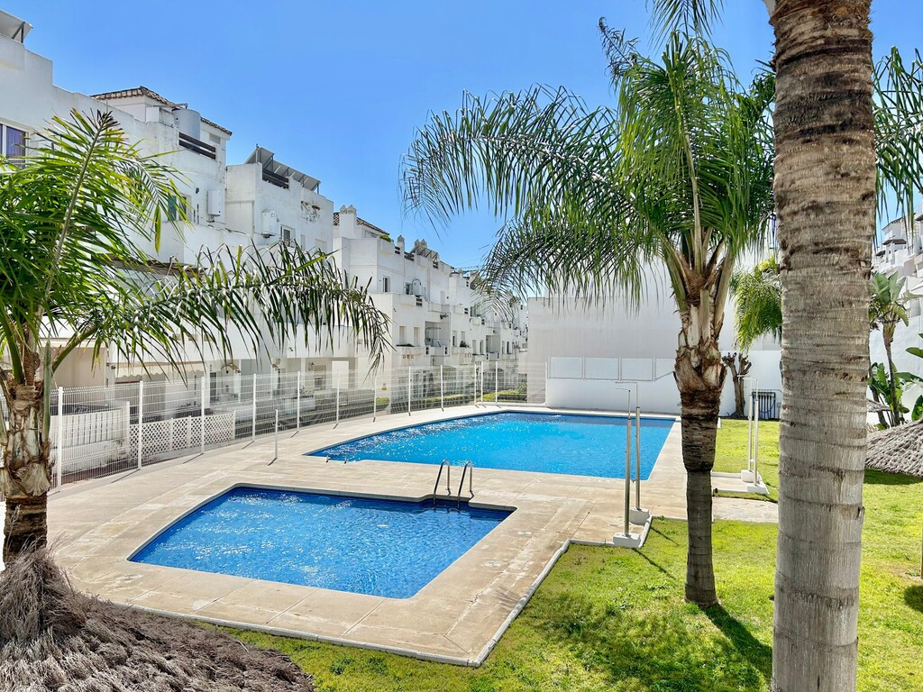 Appartement te koop in Estepona | 2 slaapkamers H5357155