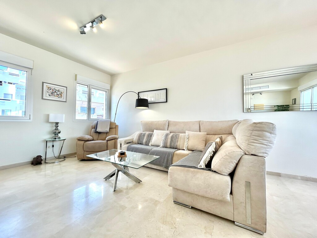 Appartement te koop in Estepona | 2 slaapkamers H5357155