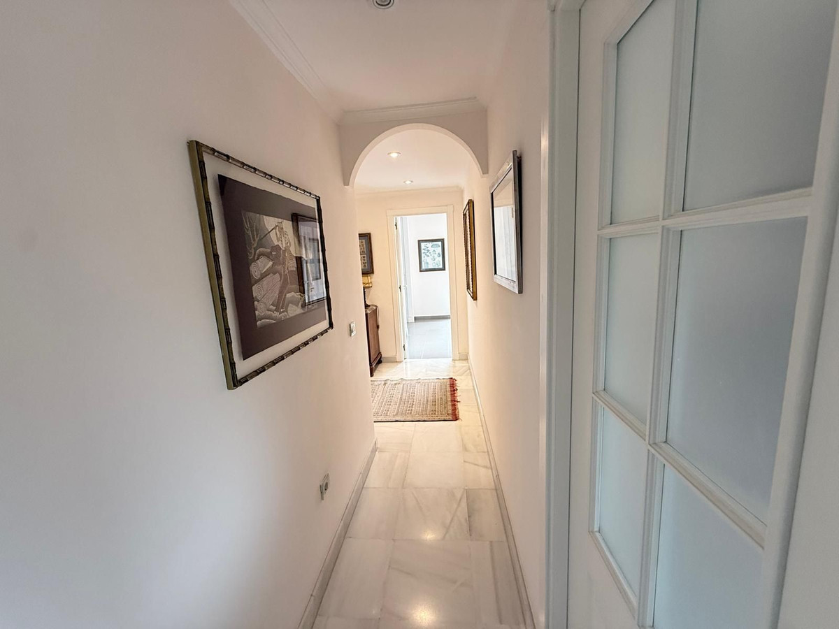 Appartement te koop in Estepona | 4 slaapkamers H5357257
