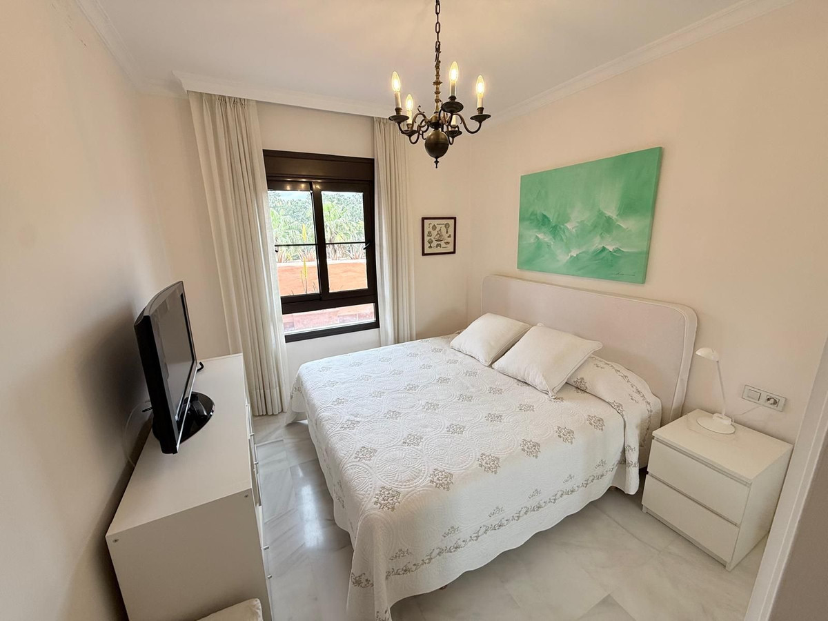 Appartement te koop in Estepona | 4 slaapkamers H5357257
