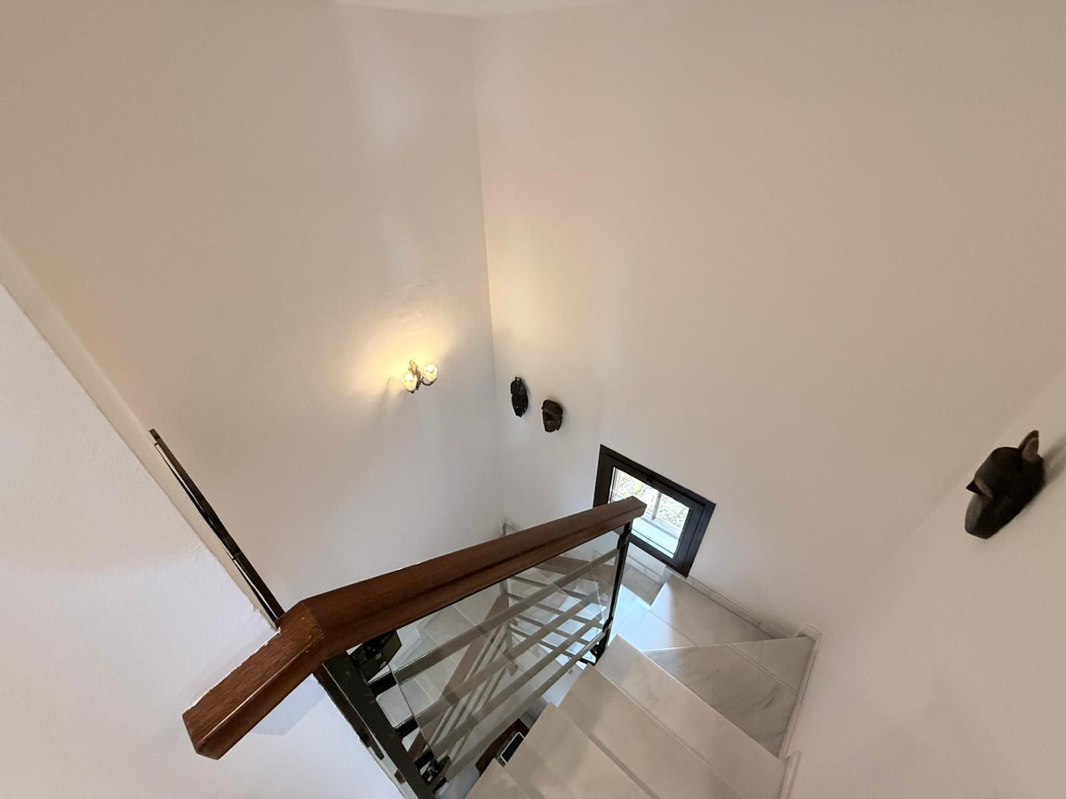 Appartement te koop in Estepona | 4 slaapkamers H5357257