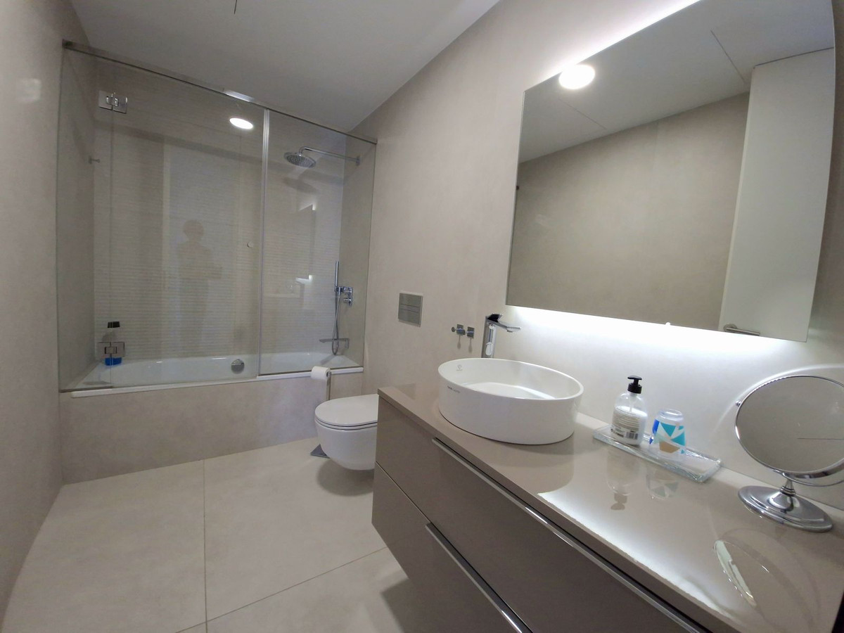 Appartement te koop in Estepona | 3 slaapkamers H5357503