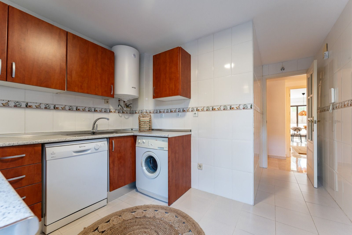 Appartement te koop in Estepona | 3 slaapkamers H5358418