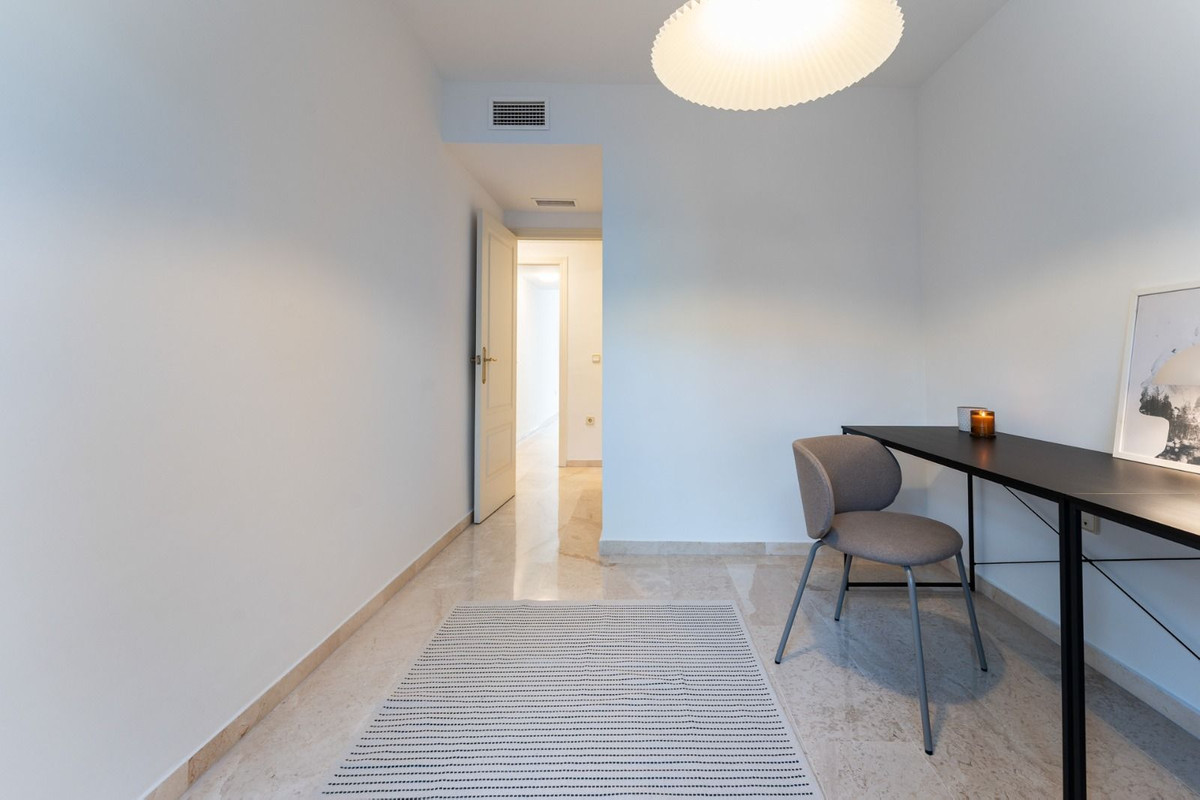 Appartement te koop in Estepona | 3 slaapkamers H5358418
