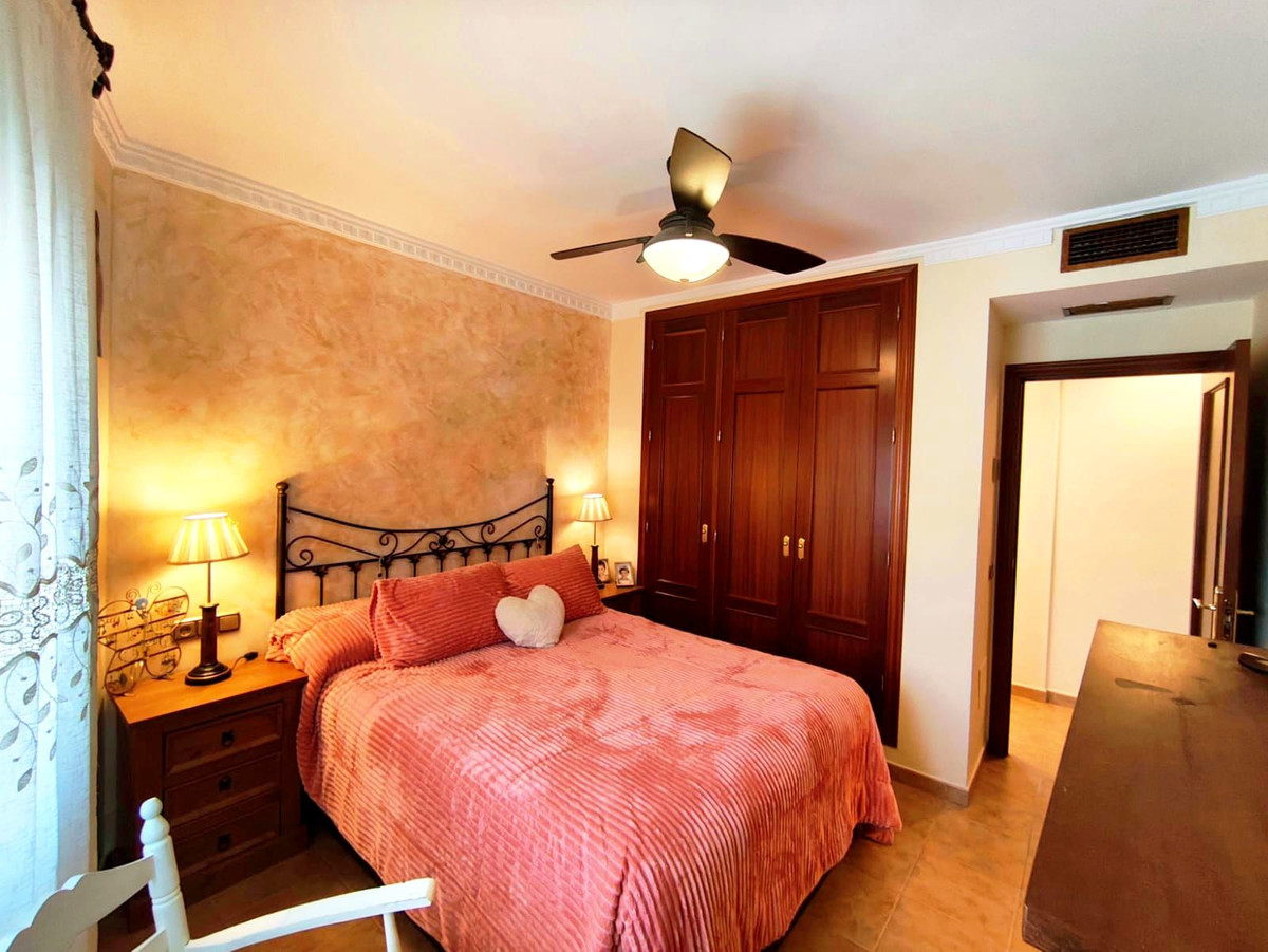 Penthouse te koop in Estepona | 4 slaapkamers H5358433