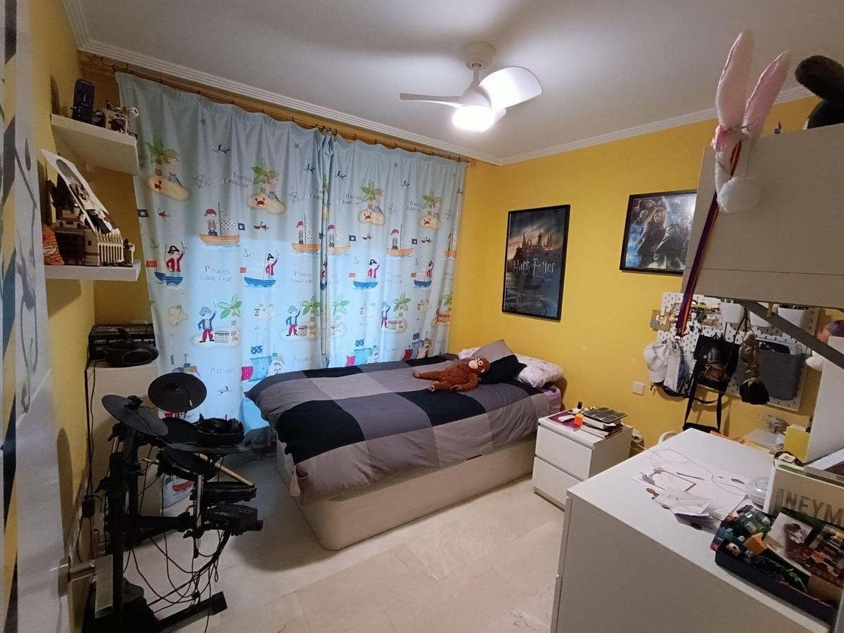 Appartement te koop in Estepona | 3 slaapkamers H5358466