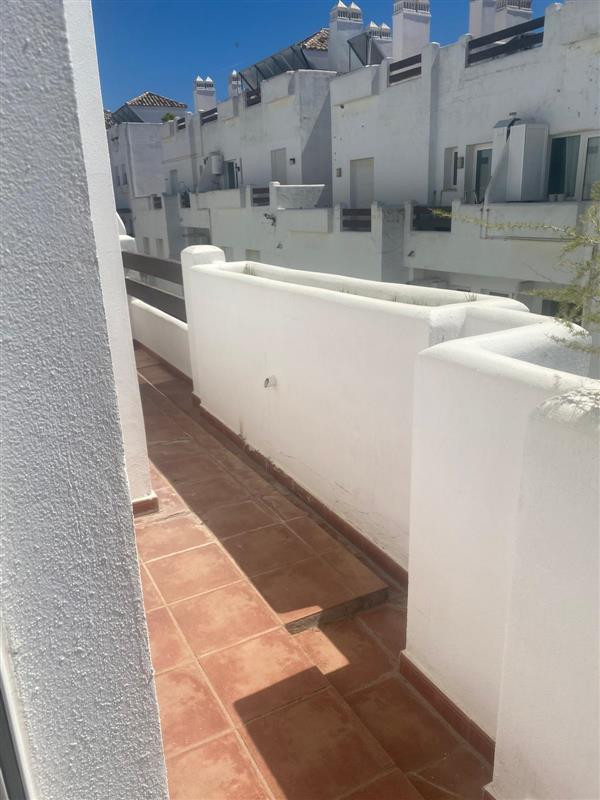 Penthouse te koop in Estepona | 2 slaapkamers H5358634