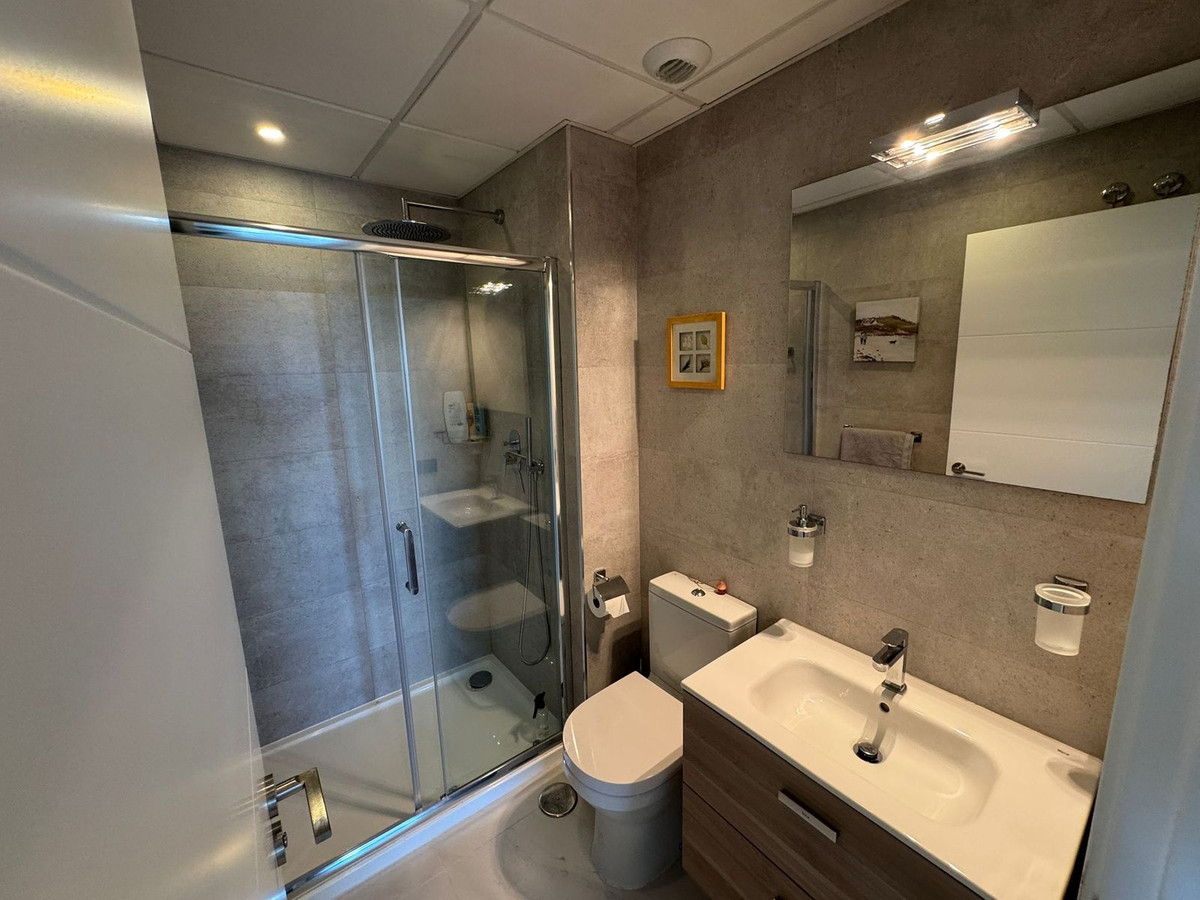 Appartement te koop in Estepona | 4 slaapkamers H5359306