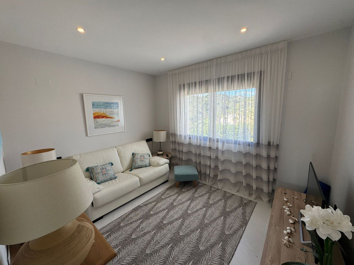 Appartement te koop in Estepona | 4 slaapkamers H5359306