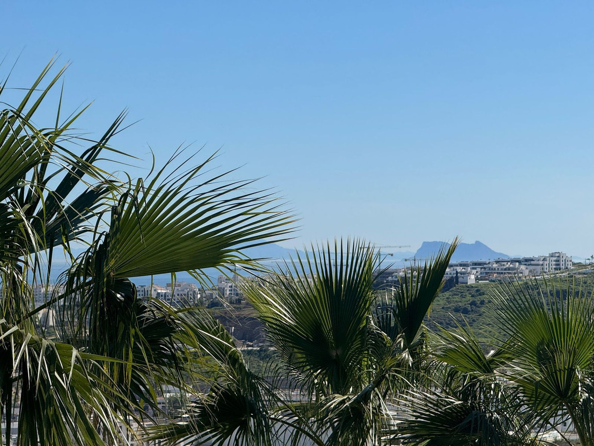 Appartement te koop in Estepona | 4 slaapkamers H5359306