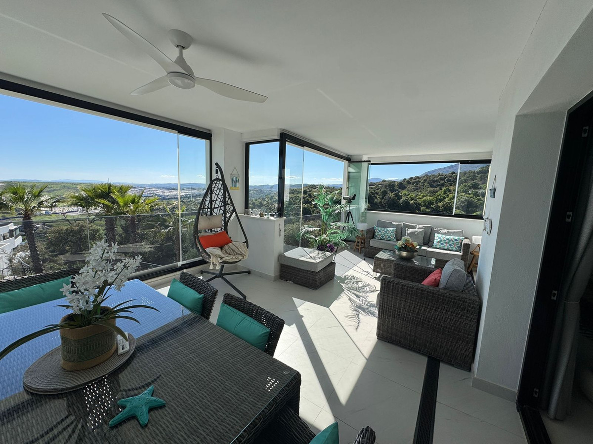 Appartement te koop in Estepona | 4 slaapkamers H5359306