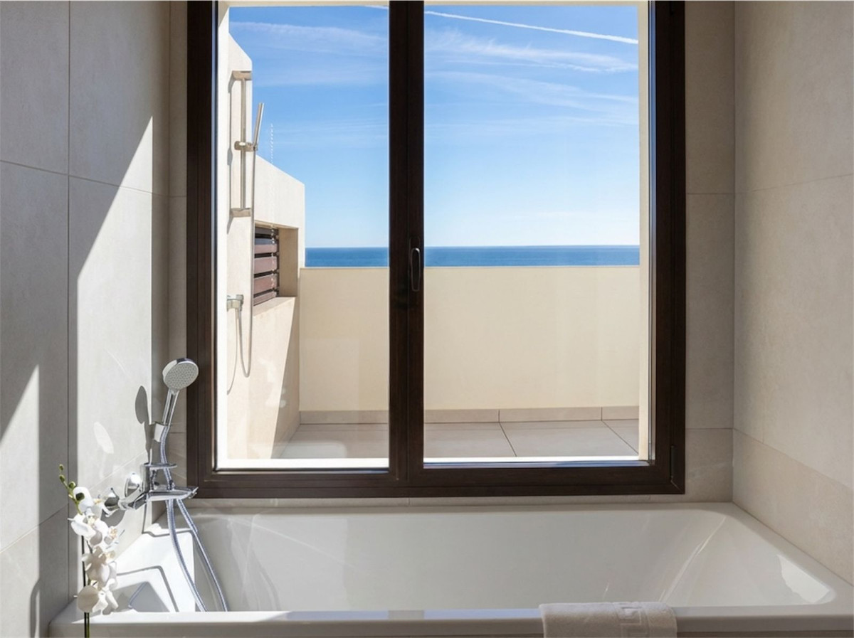 Appartement te koop in Estepona | 3 slaapkamers H5359384