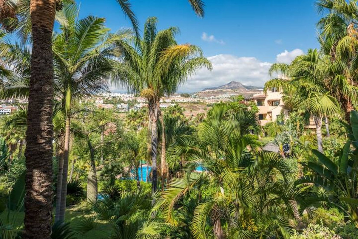 Appartement te koop in Estepona | 2 slaapkamers H5359627