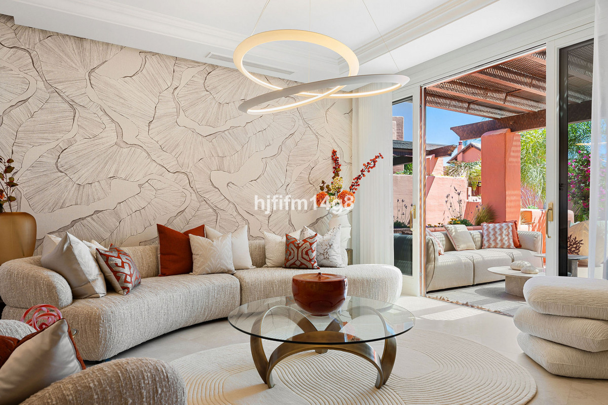 Appartement te koop in Estepona | 3 slaapkamers H5359759