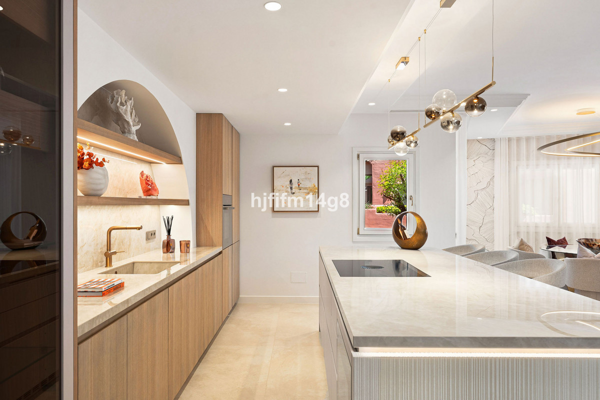 Appartement te koop in Estepona | 3 slaapkamers H5359759