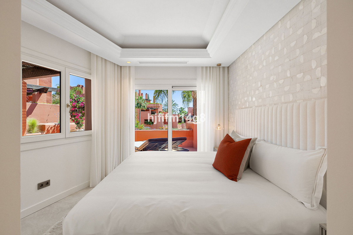 Appartement te koop in Estepona | 3 slaapkamers H5359759