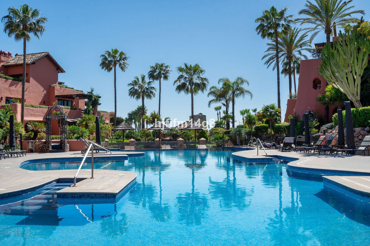 Appartement te koop in Estepona | 3 slaapkamers H5359759