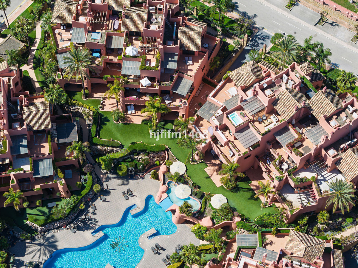 Appartement te koop in Estepona | 3 slaapkamers H5359759