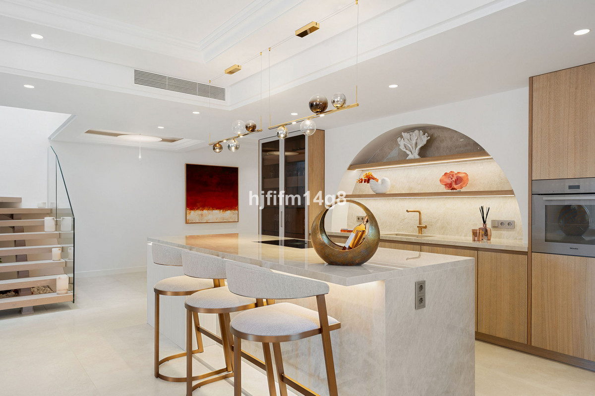 Appartement te koop in Estepona | 3 slaapkamers H5359759