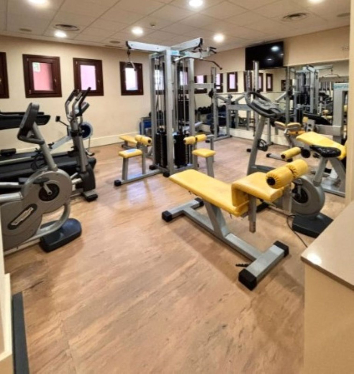 Appartement te koop in Estepona | 3 slaapkamers H5360413