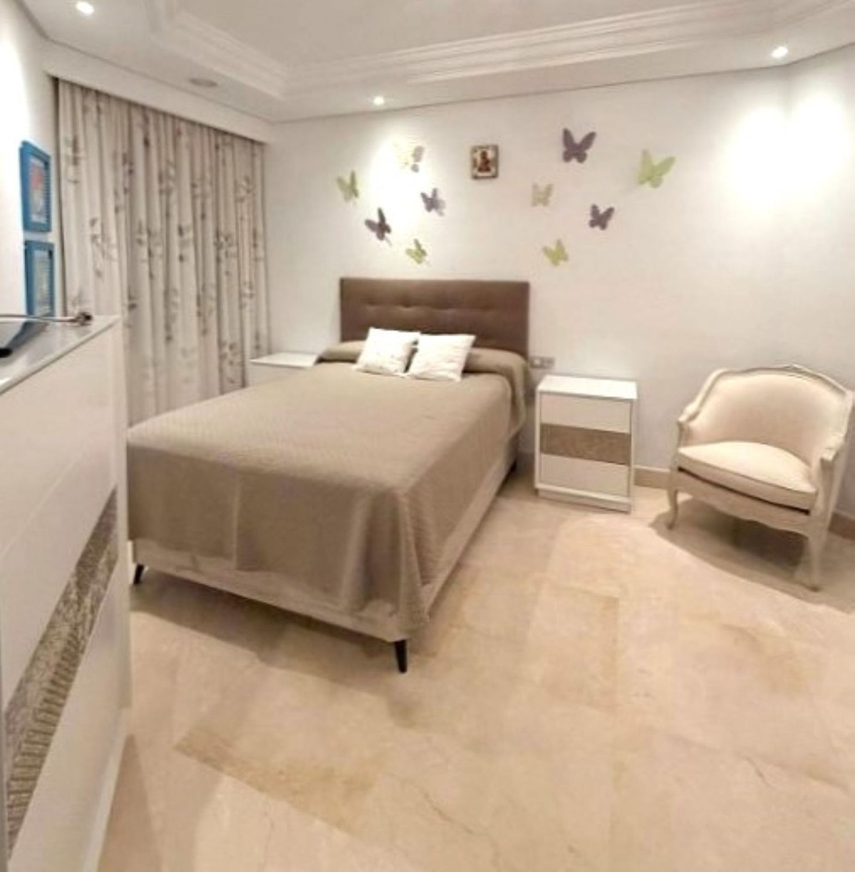 Appartement te koop in Estepona | 3 slaapkamers H5360431