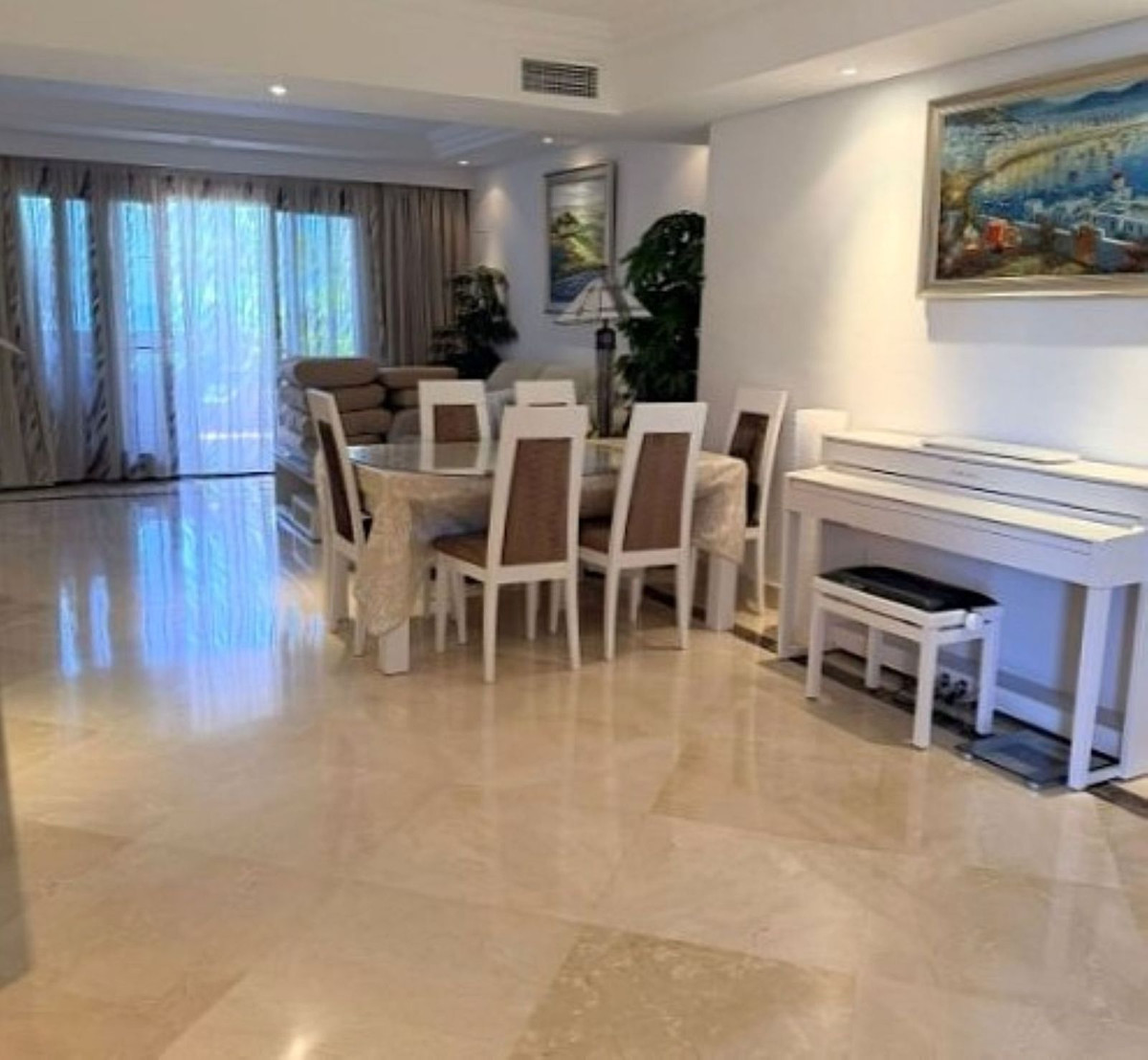 Appartement te koop in Estepona | 3 slaapkamers H5360431