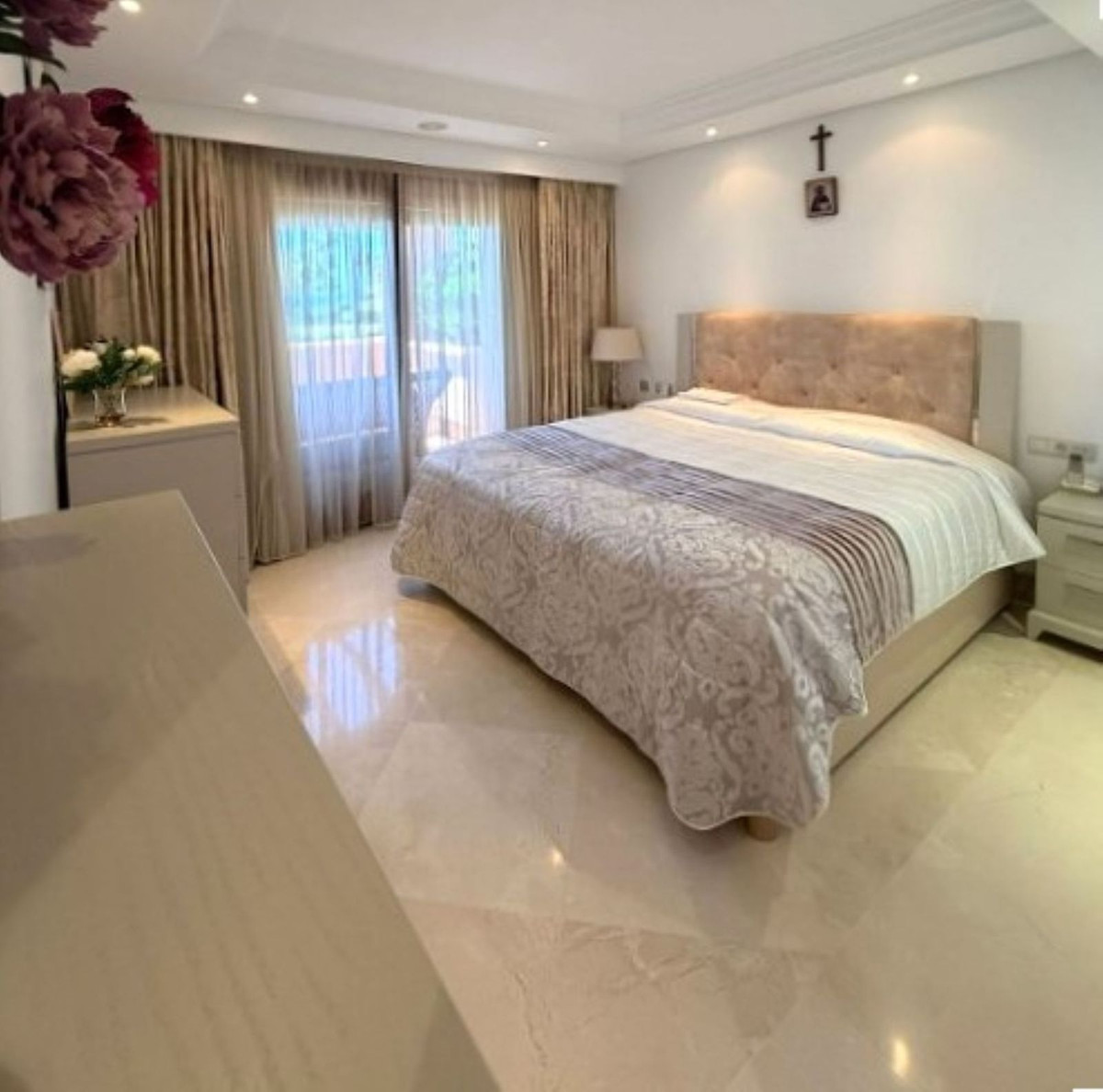 Appartement te koop in Estepona | 3 slaapkamers H5360431
