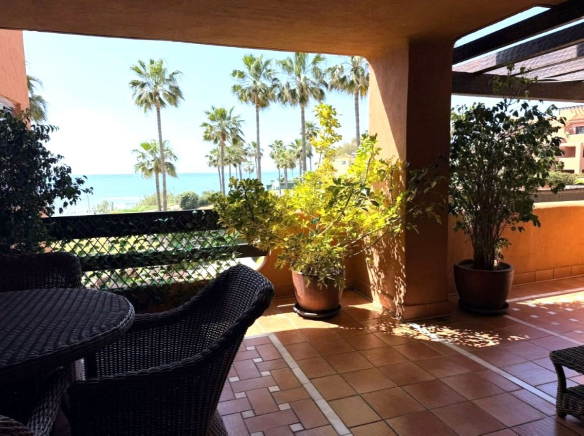 Appartement te koop in Estepona | 3 slaapkamers H5360431