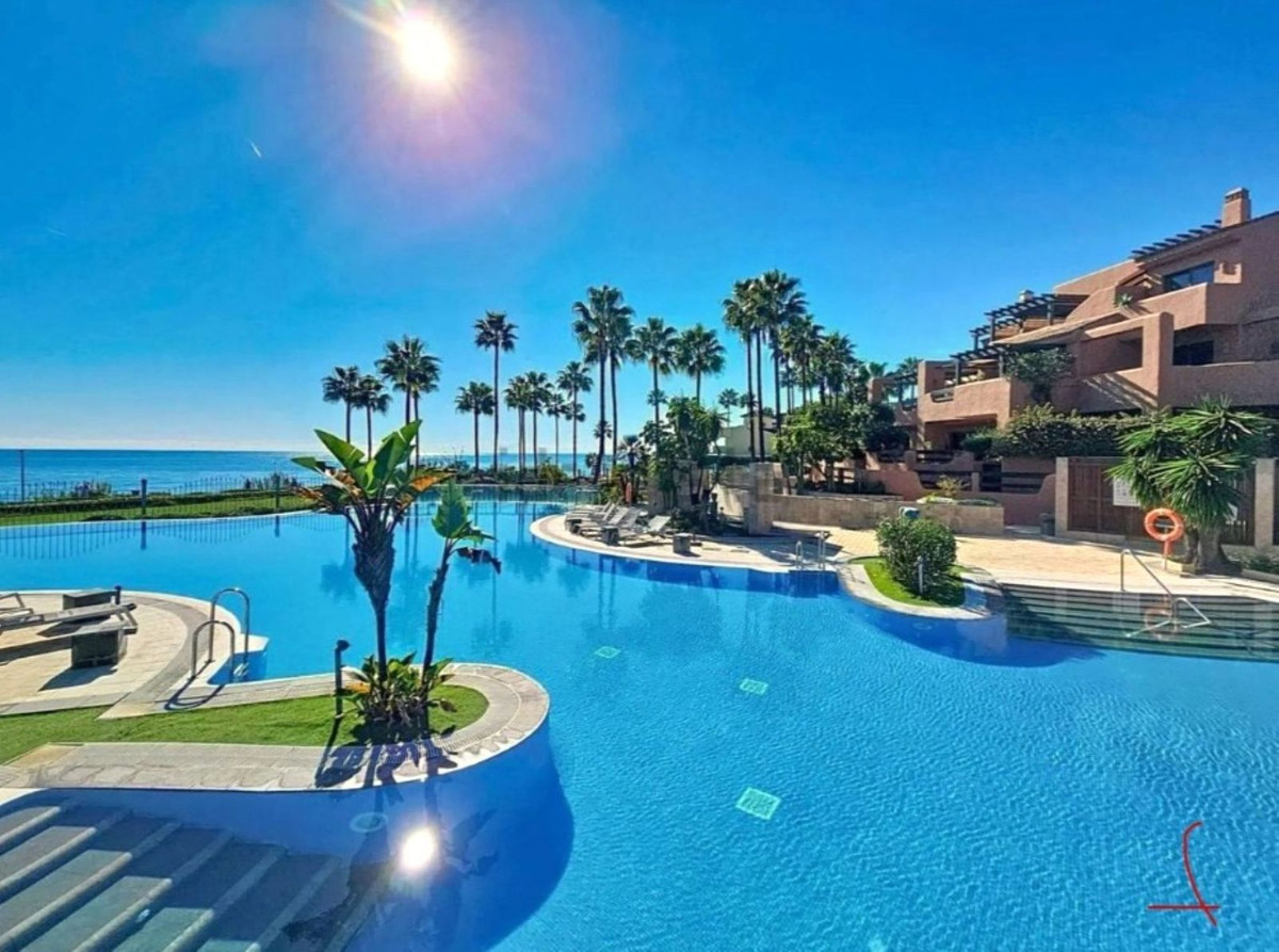 Appartement te koop in Estepona | 2 slaapkamers H5360443