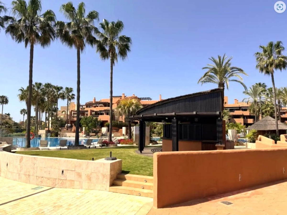 Appartement te koop in Estepona | 2 slaapkamers H5360443