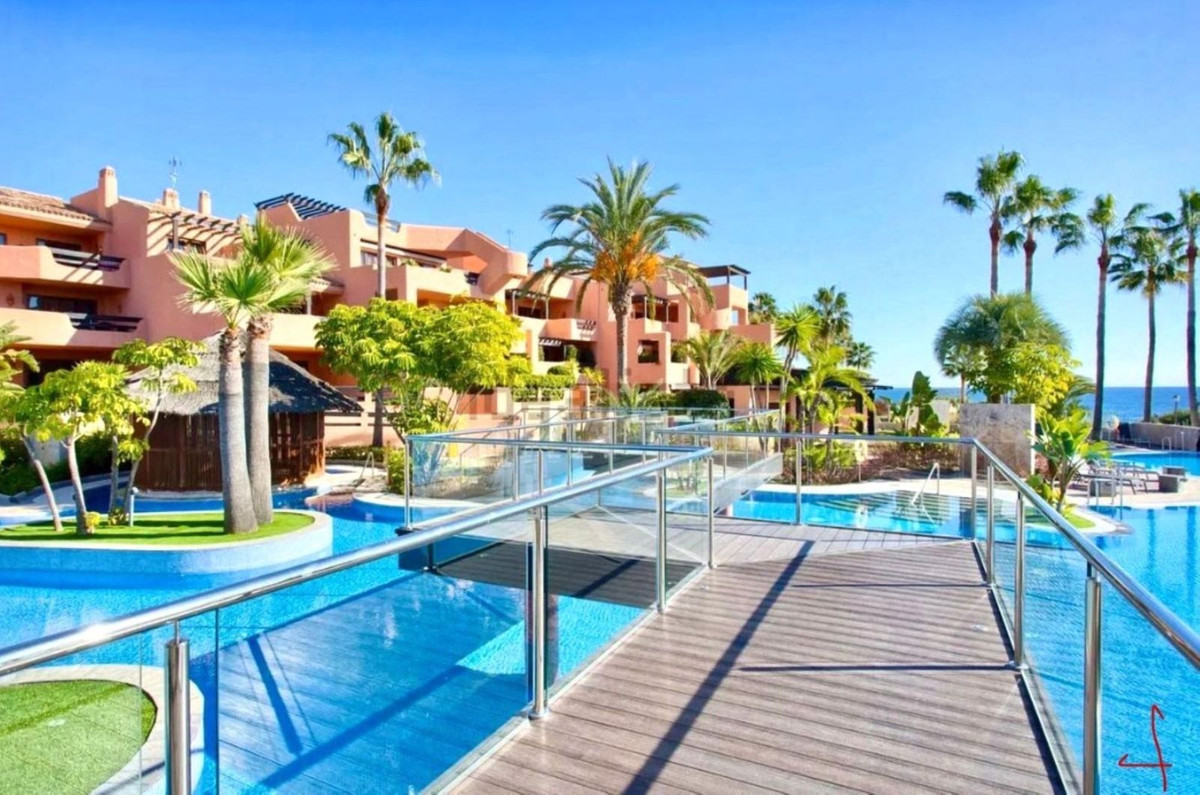Appartement te koop in Estepona | 2 slaapkamers H5360443
