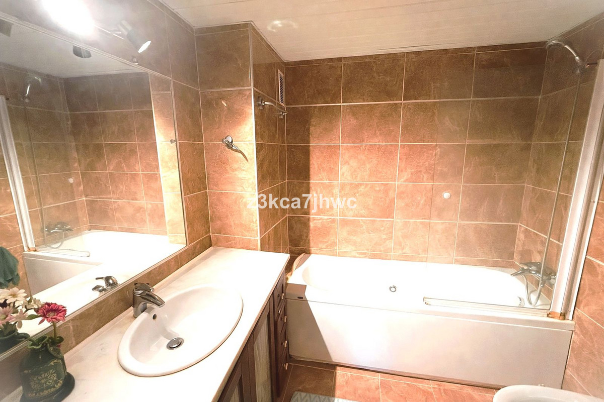 Appartement te koop in Estepona | 1 slaapkamers H5360518