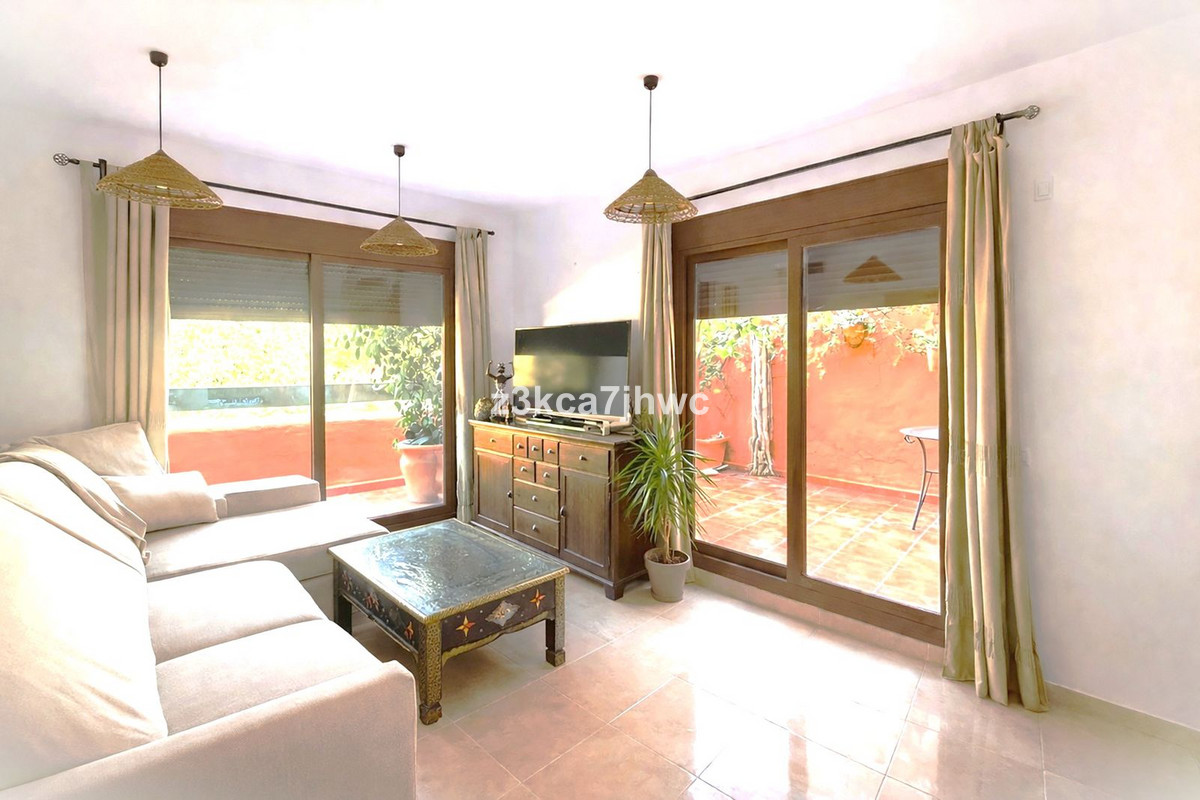 Appartement te koop in Estepona | 1 slaapkamers H5360518