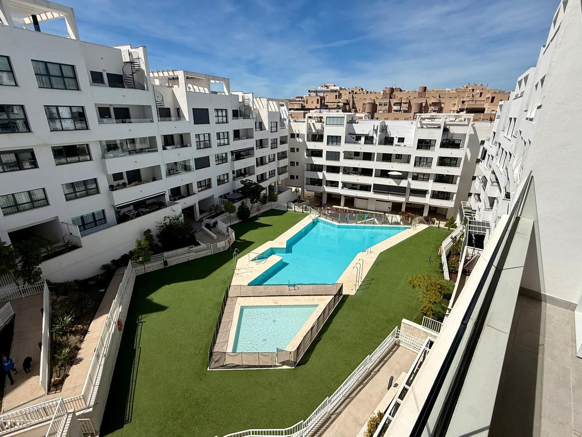 Appartement te koop in Estepona | 2 slaapkamers H5360593