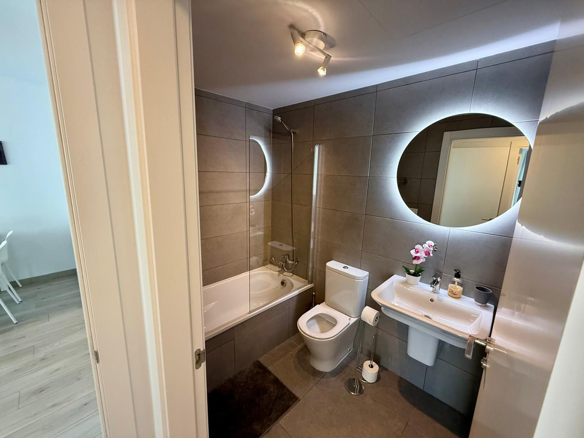 Appartement te koop in Estepona | 2 slaapkamers H5360593